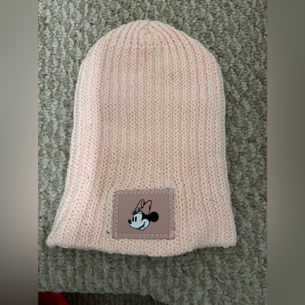 Disney Love Your melon MINNIE mouse youth hat toque NWOT